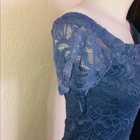 CHARLOTTE RUSSE DRESS - Picture 2 of 5